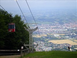 PB040033